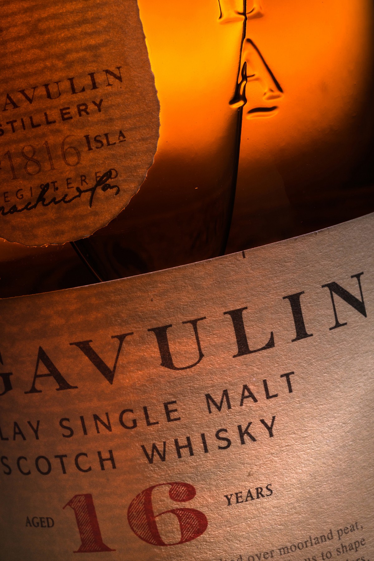 Lagavulin 16 years whiskey